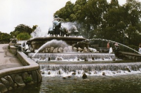 la grande fontaine de GEFION la grande fontaine de GEFION